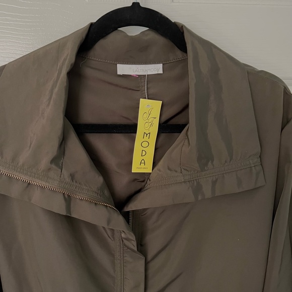 ❌NWT❌ Nylon jacket by Moda - Picture 2 of 8